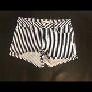 H&M shorts size 4